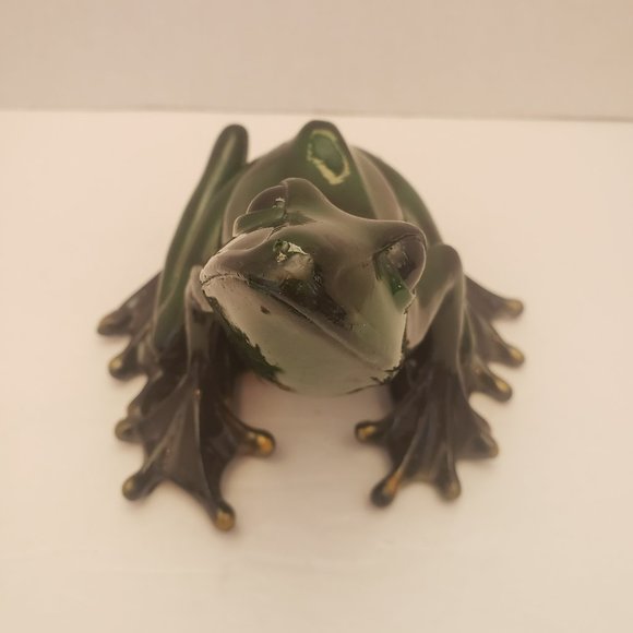Resin Real Look Frog Outside Inside Decor - Picture 2 of 8